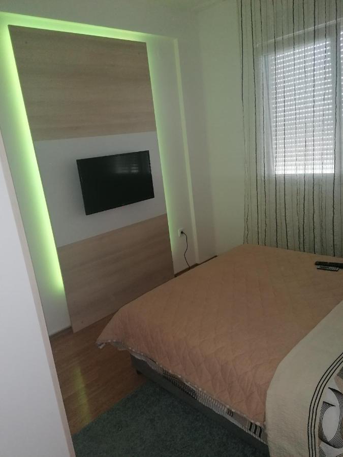 Apartamento Fast Sleep & Go 3 Paraćin Exterior foto