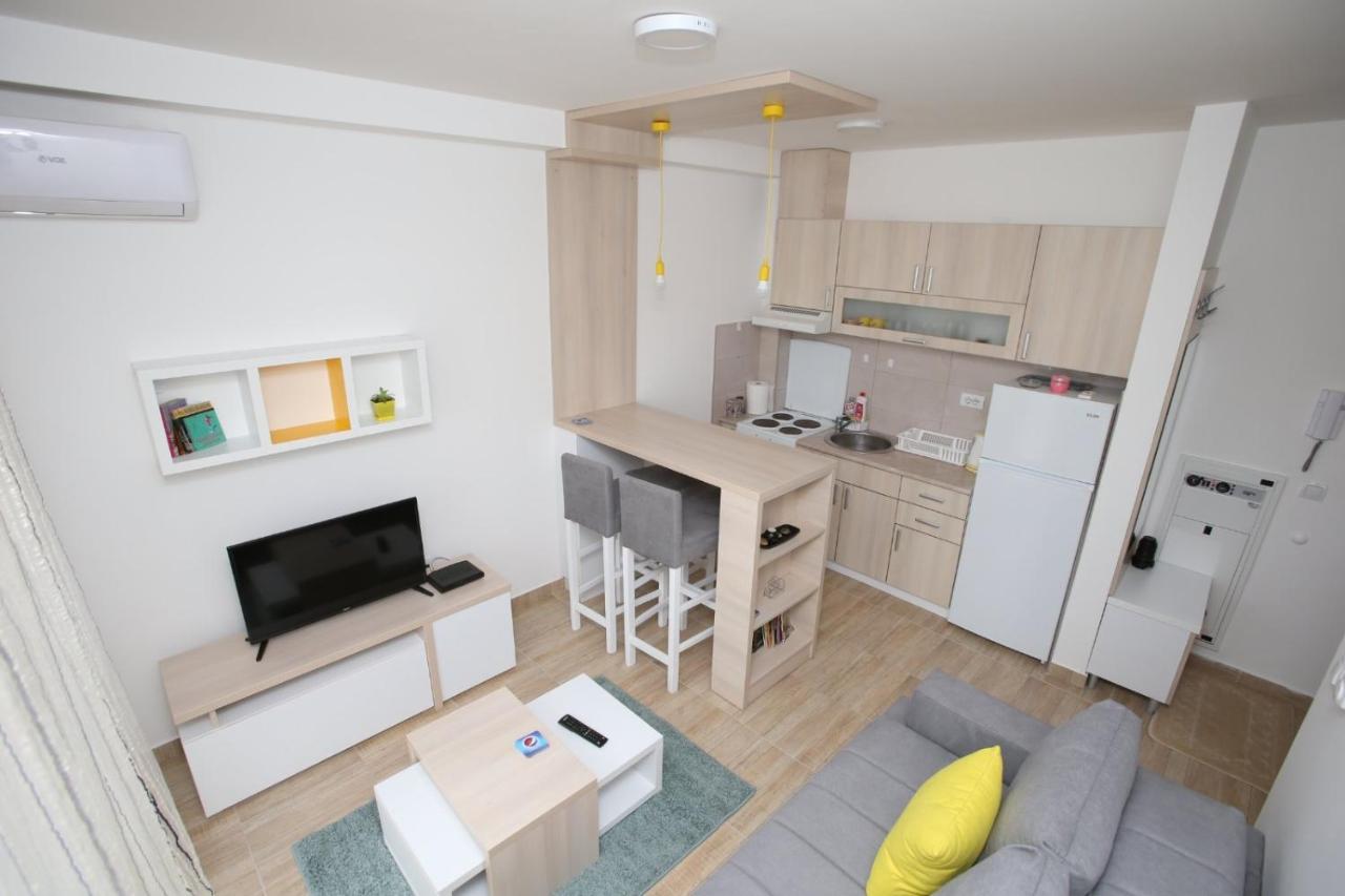Apartamento Fast Sleep & Go 3 Paraćin Exterior foto
